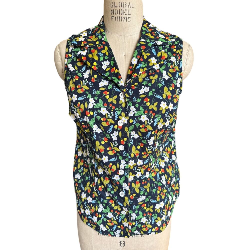 Unique Vintage Berry Print Sleeveless Button Down Top Shirt Size Large
